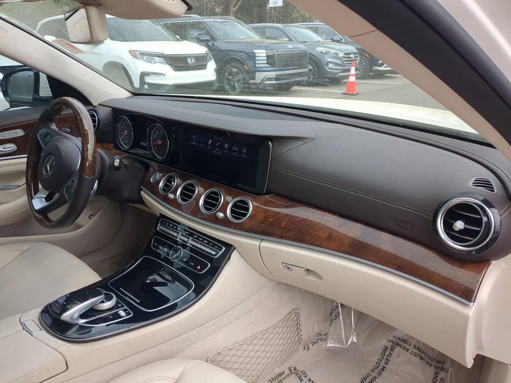2017 Mercedes-Benz E-Class E300 - Photo 24