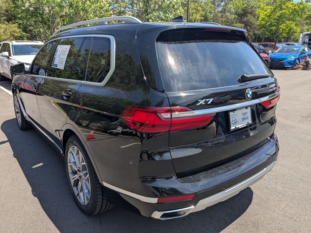 2020 BMW X7 40i - Photo 8