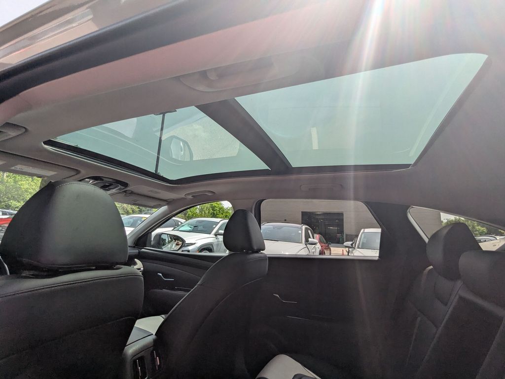 2025 Hyundai Tucson Limited - Photo 20