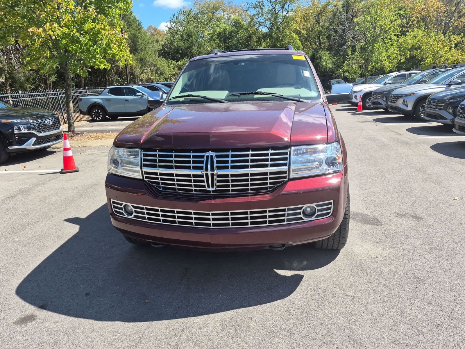 Used 2011 Lincoln Navigator Base with VIN 5LMJJ2J53BEJ02026 for sale in Hendersonville, TN