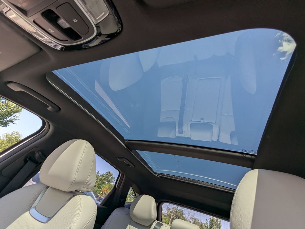 2026 Hyundai Tucson Limited - Photo 16