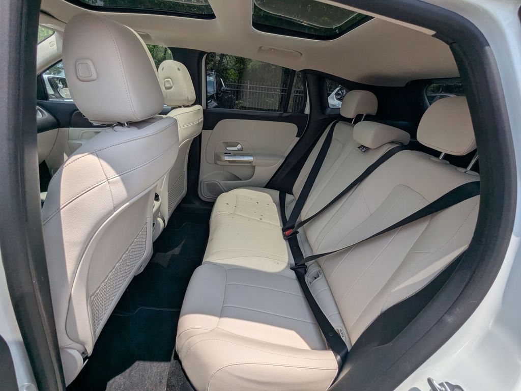 2021 Mercedes-Benz GLA GLA250 - Photo 20