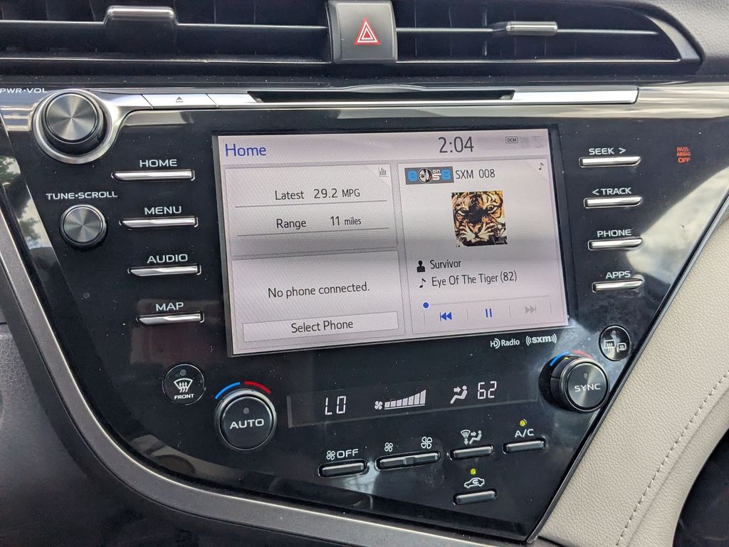2019 Toyota Camry SE - Photo 14
