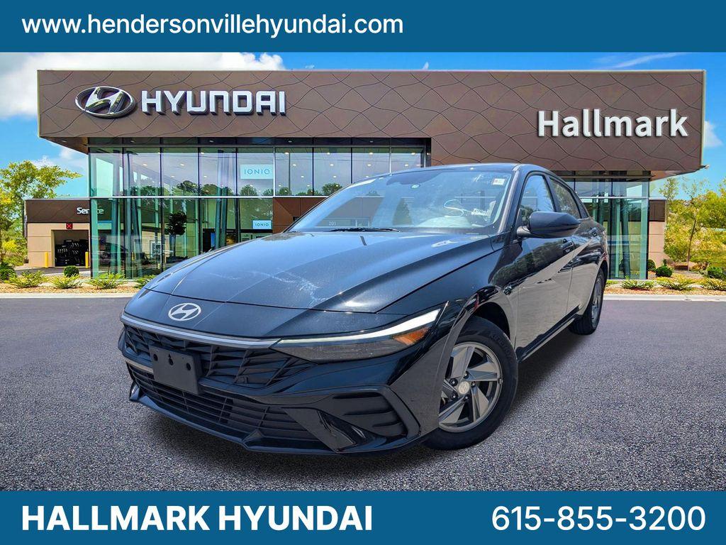 Certified Used 2025 Hyundai Elantra SE