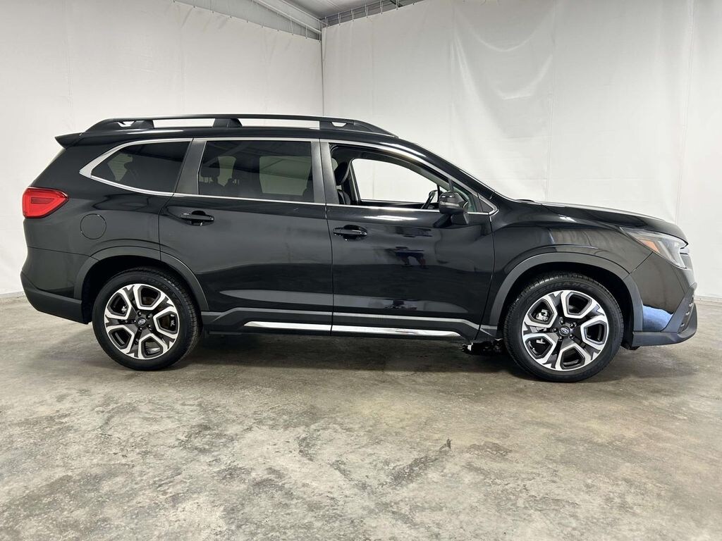 Used 2023 Subaru Ascent Limited Sport Utility