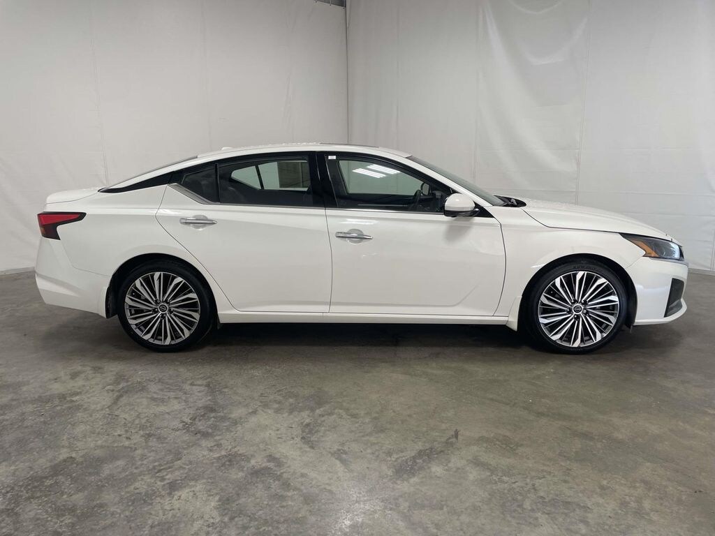 Used 2025 Nissan