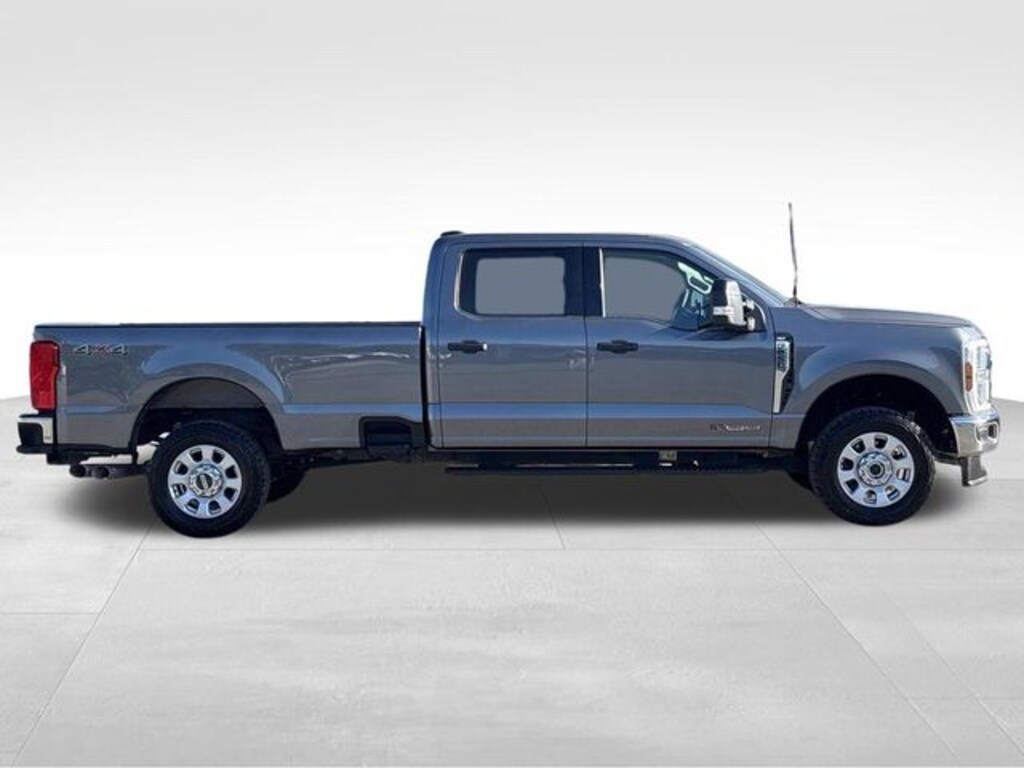 Used 2024 Ford F-250SD XLT Truck