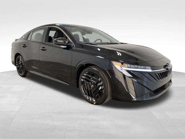 2026 Nissan Sentra SR CVT's photo