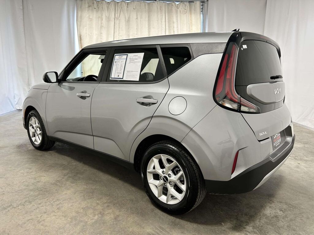 Used 2023 Kia Soul LX Hatchback