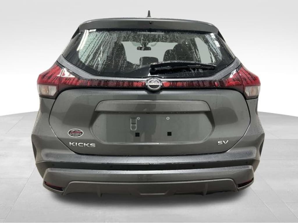 Used 2024 Nissan Kicks SV SUV