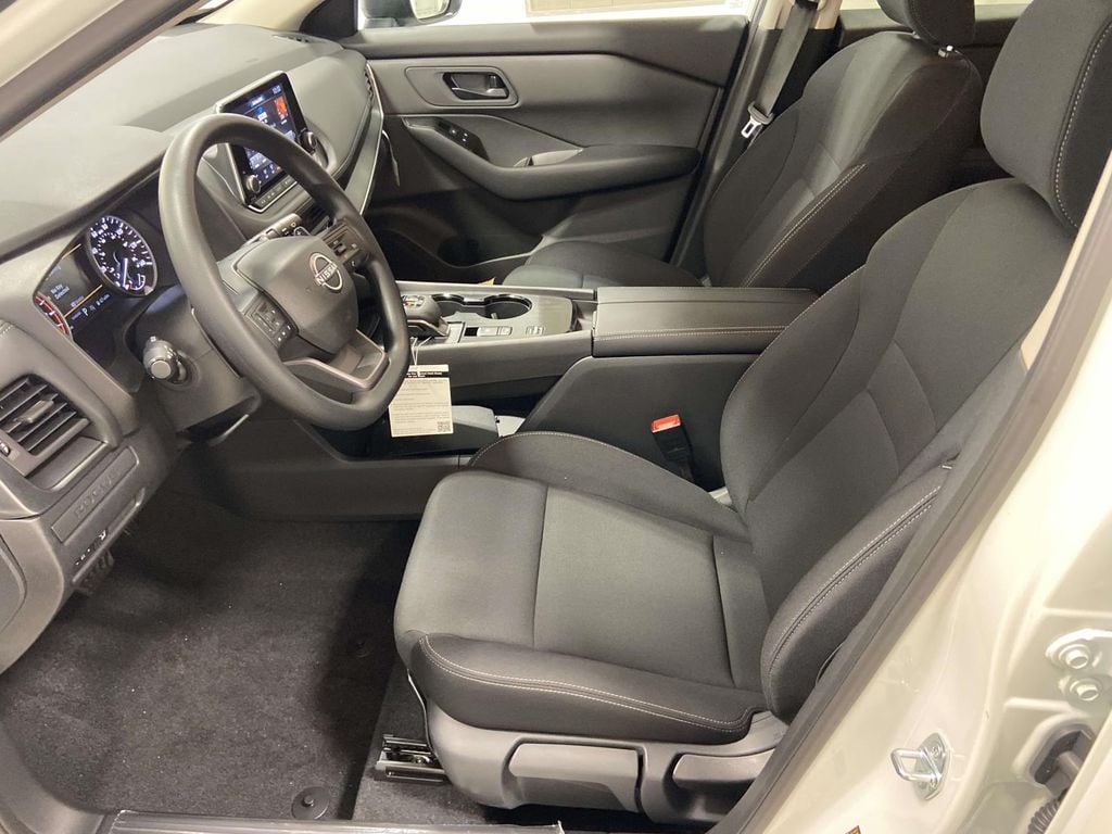 2026 Nissan Rogue S - Photo 10