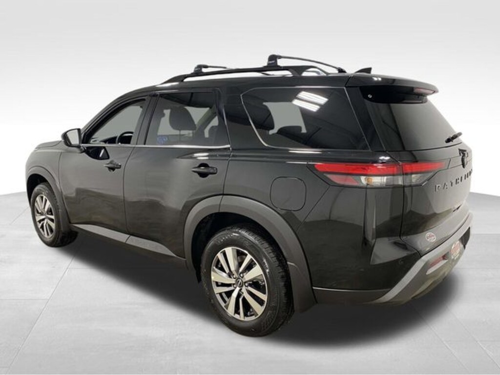 New 2026 Nissan Pathfinder SL SUV