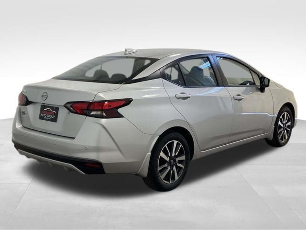 New 2025 Nissan Versa 1.6 SV Sedan