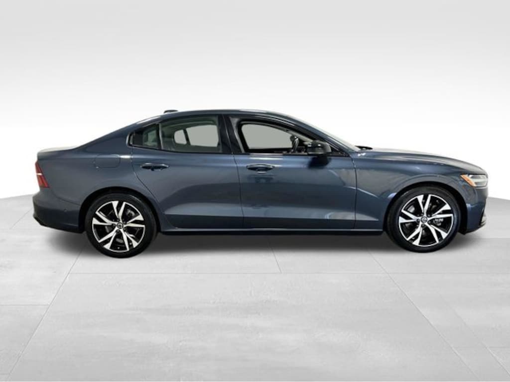 Used 2024 Volvo