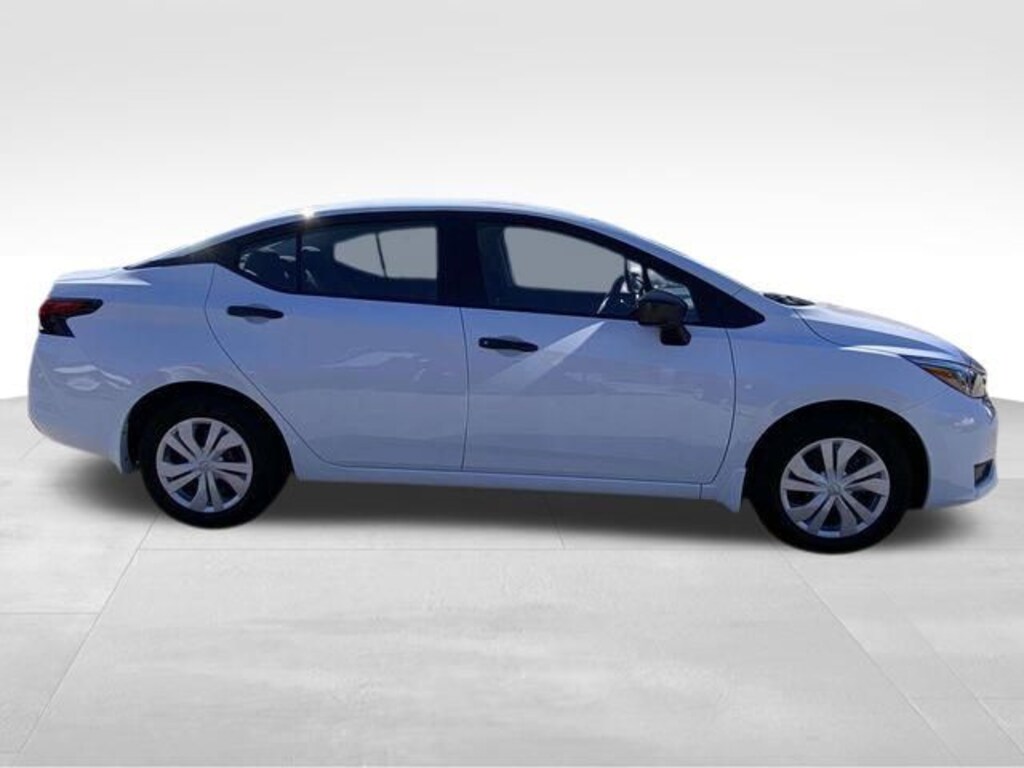 New 2025 Nissan Versa 1.6 S Sedan