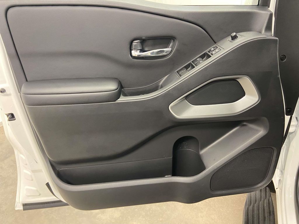 2026 Nissan Frontier SV - Photo 10