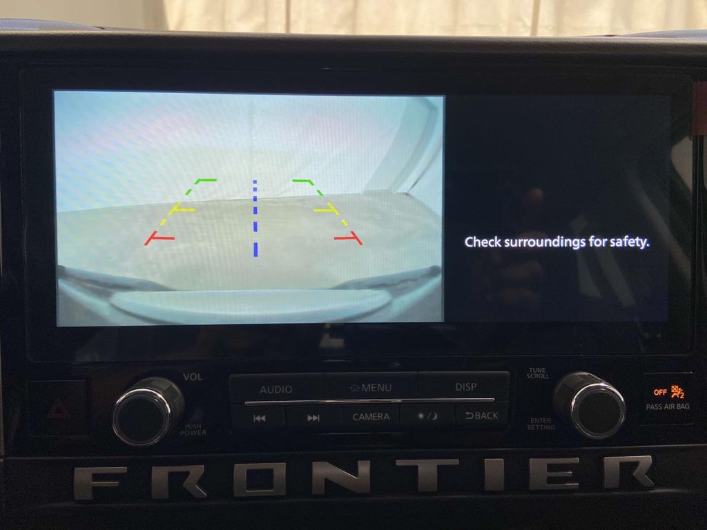 2025 Nissan Frontier SV - Photo 13
