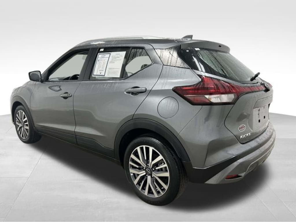 Used 2024 Nissan Kicks SV SUV