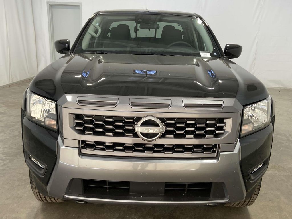 2025 Nissan Frontier SV - Photo 6