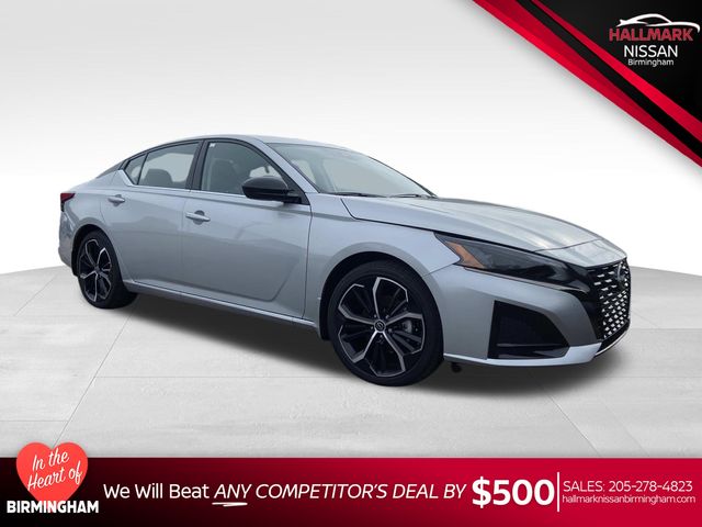 2025 Nissan Altima SR