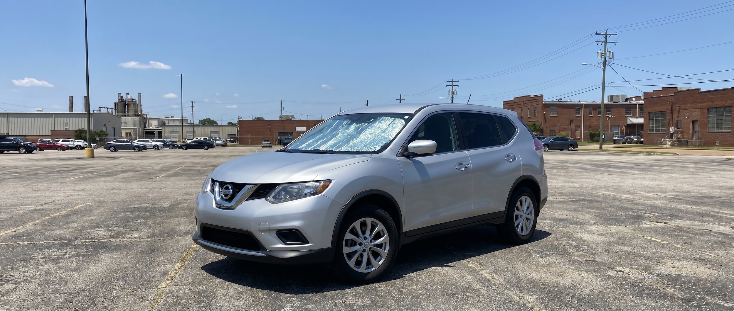 Nissan Rogue with sunshade and window tint in Birmingham, AL summer heat