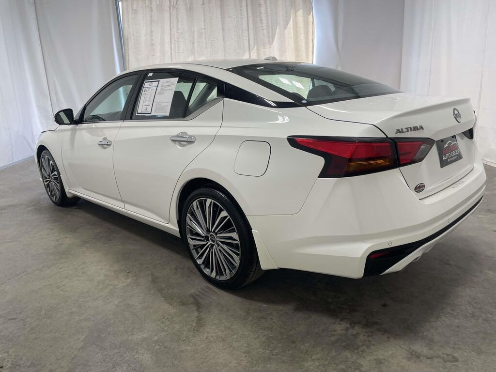 Used 2025 Nissan