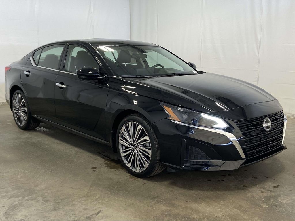 2025 Nissan Altima