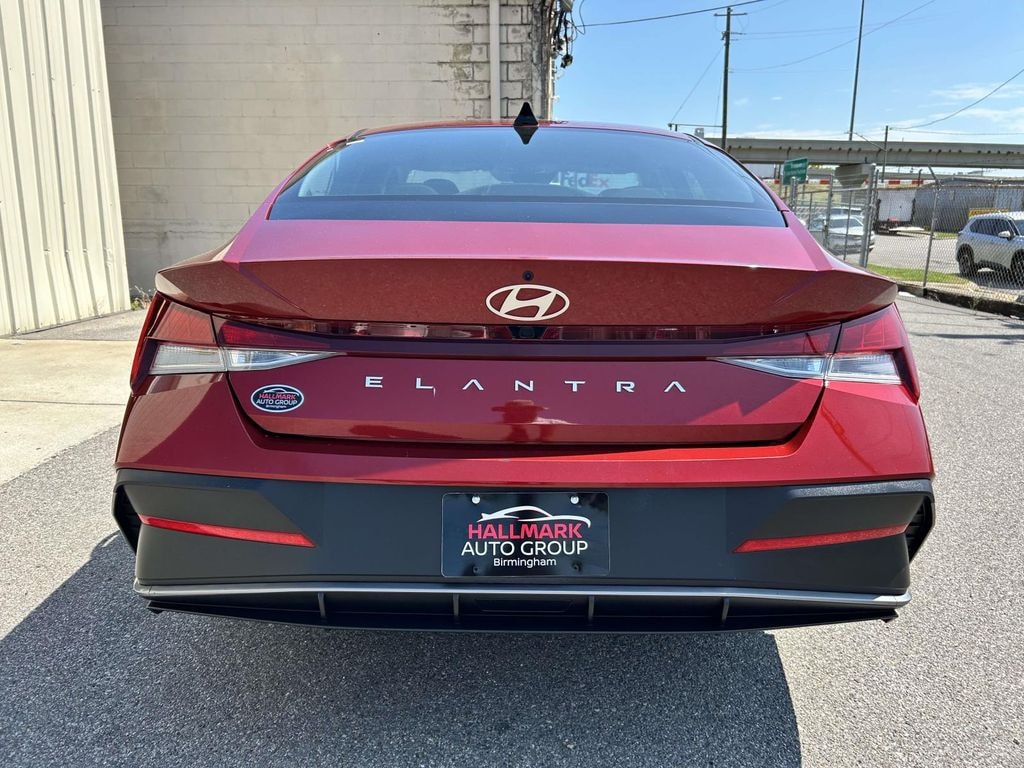 Used 2024 Hyundai Elantra SEL Sedan