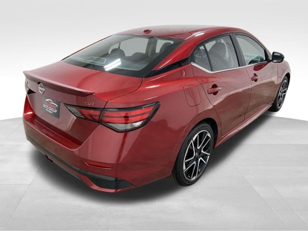 Used 2025 Nissan Sentra SR Sedan