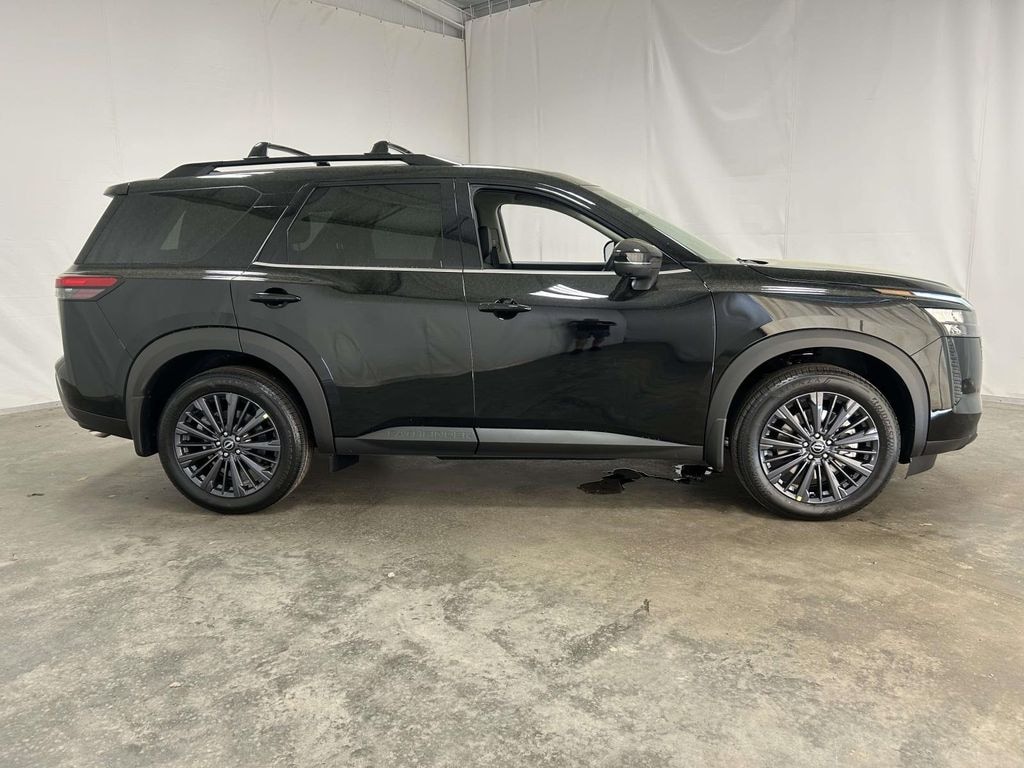 New 2026 Nissan Pathfinder SL SUV
