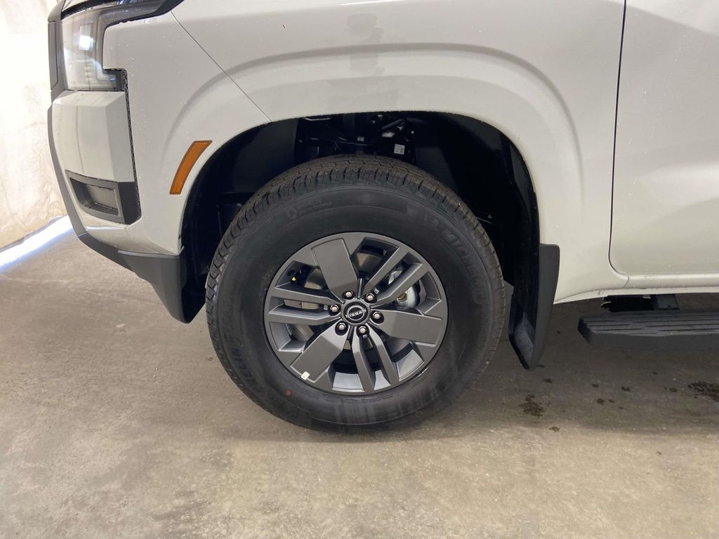 2026 Nissan Frontier SV - Photo 5