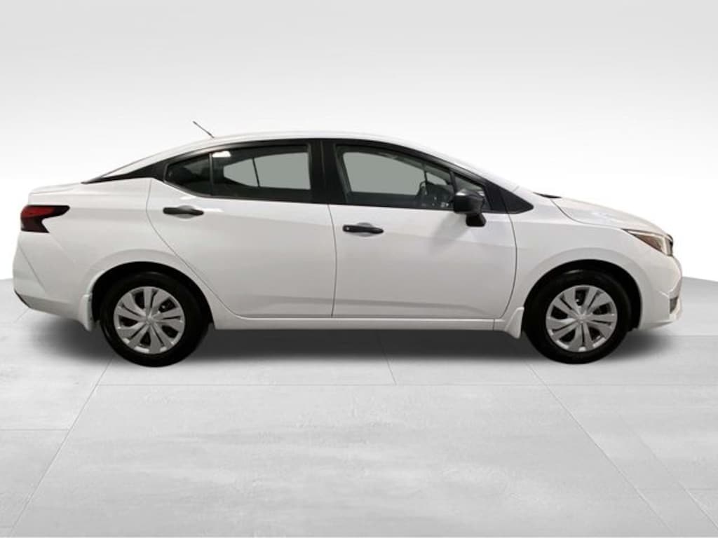 New 2025 Nissan Versa 1.6 S Sedan