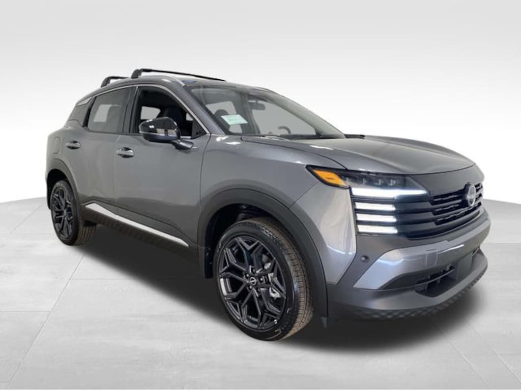 New 2026 Nissan Kicks SR SUV