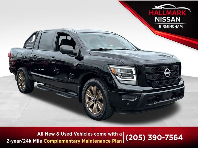 2024 Nissan Titan SV 4X2 Crew Cab's photo