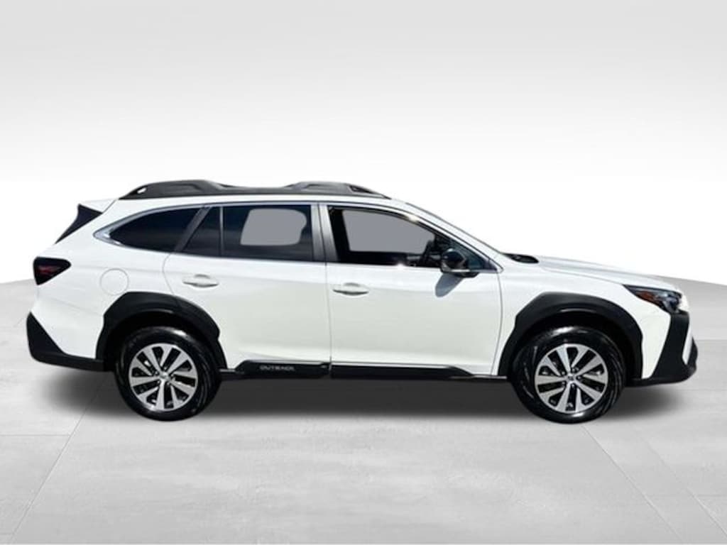 Used 2025 Subaru Outback Premium SUV