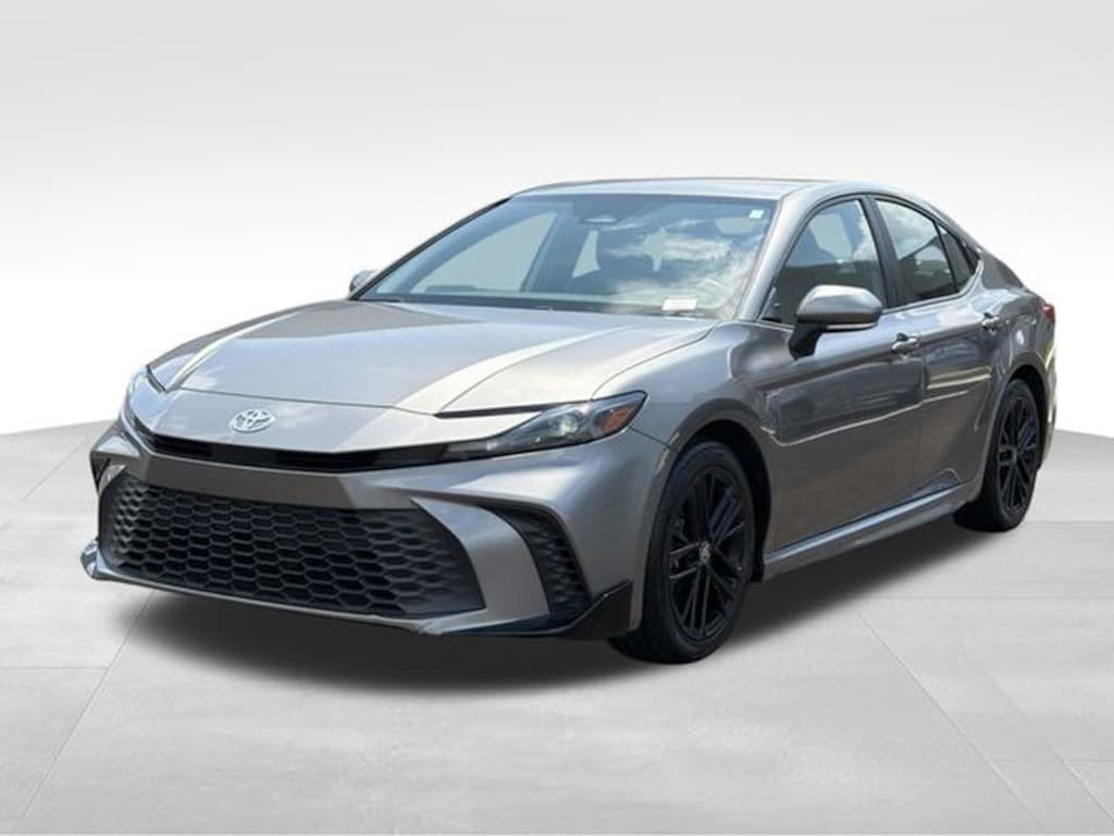 Used 2025 Toyota Camry SE Sedan