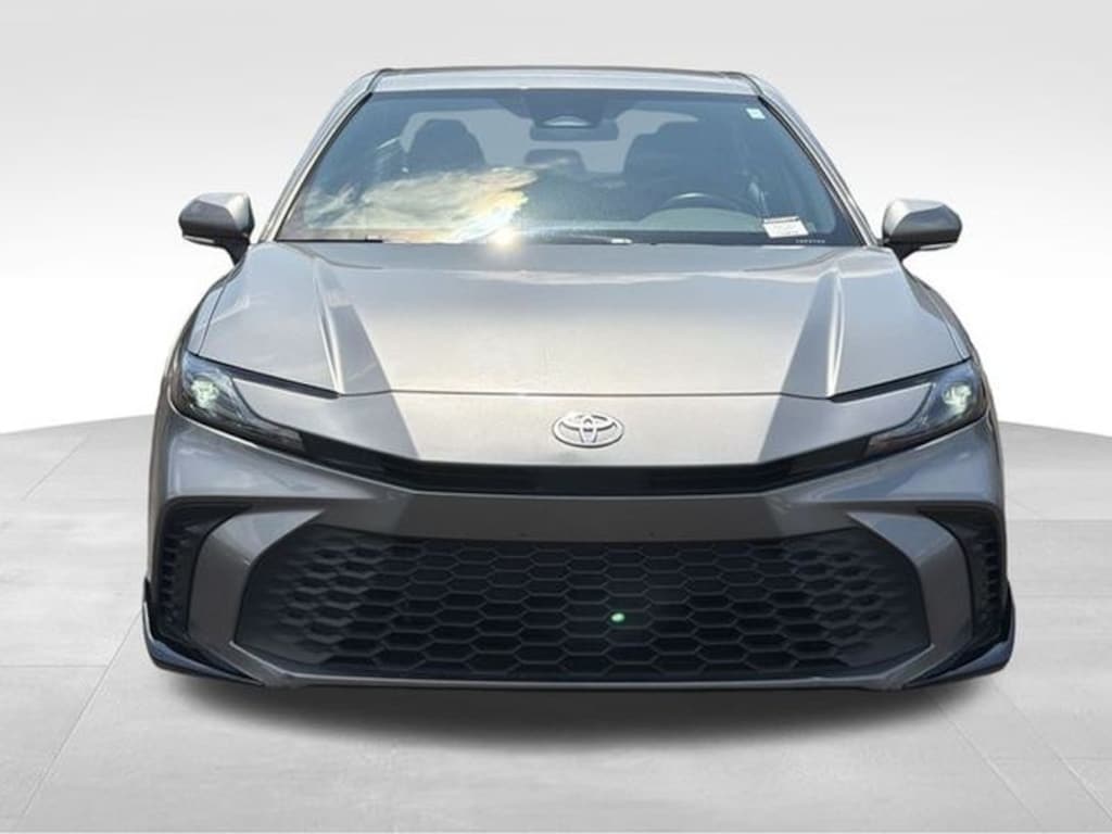 Used 2025 Toyota Camry SE Sedan