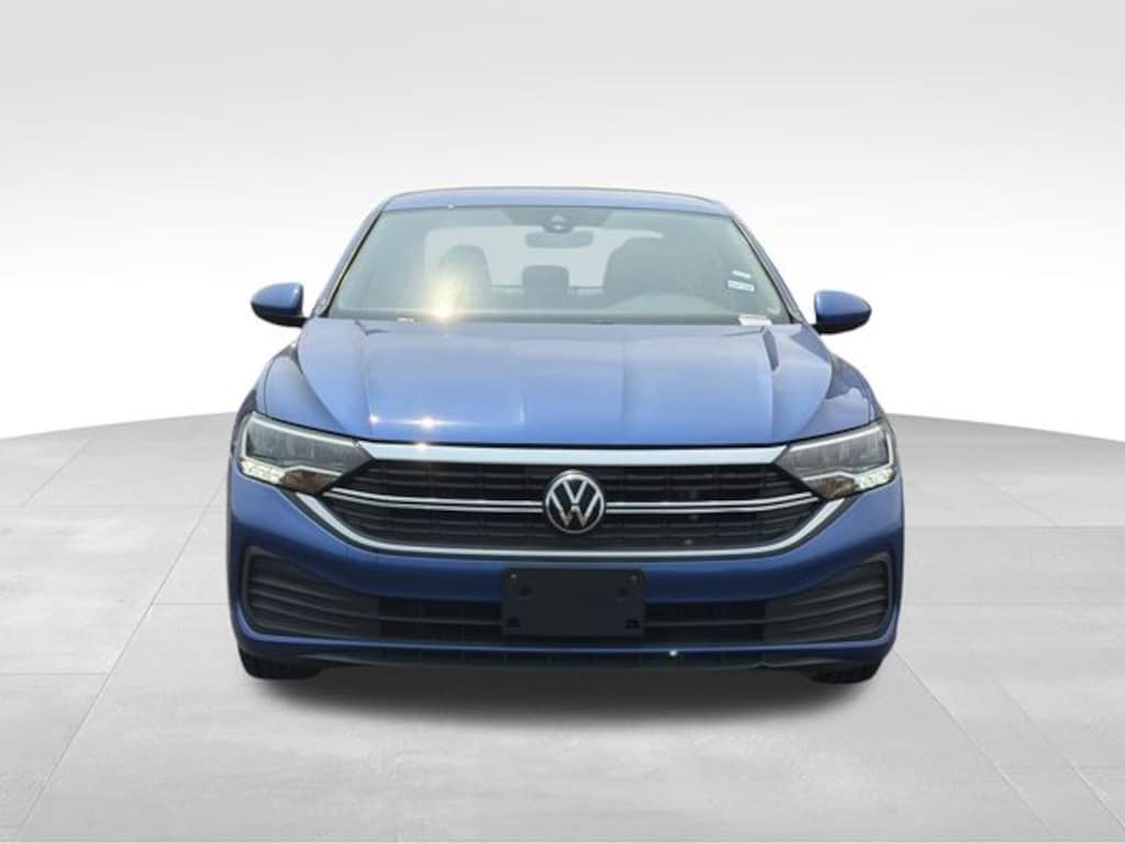 Used 2024 Volkswagen Jetta 1.5T SE Sedan
