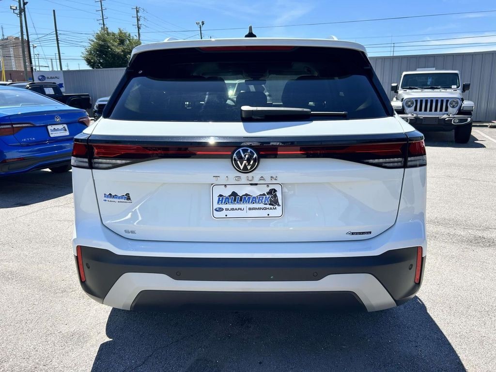 Used 2025 Volkswagen Tiguan 2.0T SE SUV