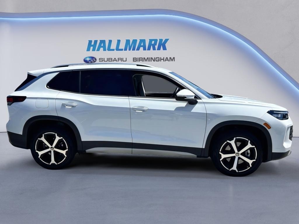 Used 2025 Volkswagen Tiguan SE Sport Utility