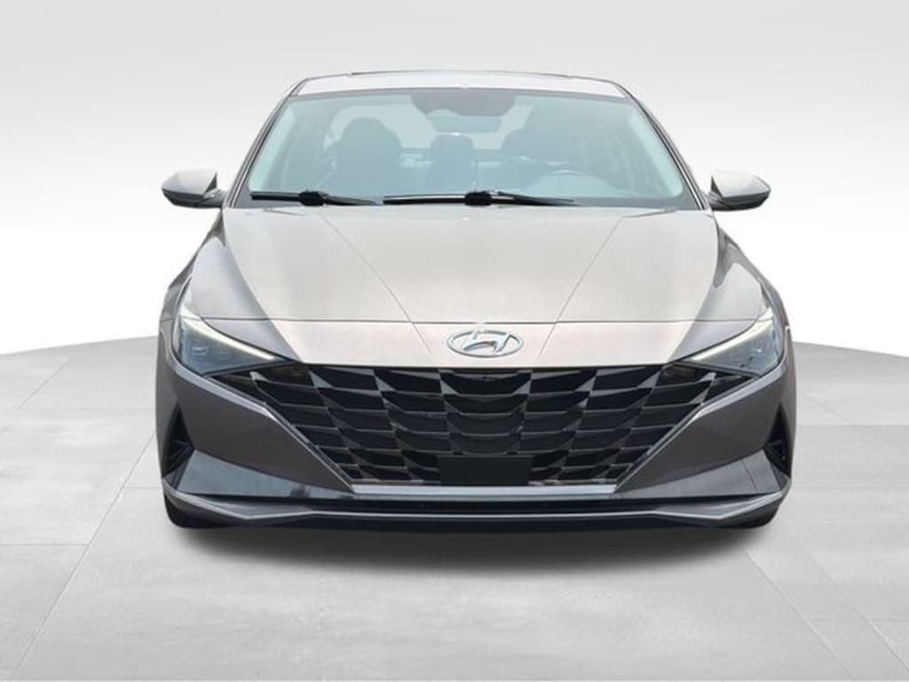 Used 2023 Hyundai Elantra Limited Sedan