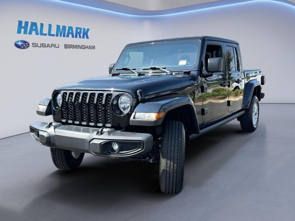 Used 2023 Jeep Gladiator Sport S Crew Cab