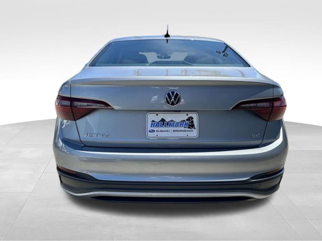 Used 2024 Volkswagen Jetta 1.5T SE Sedan