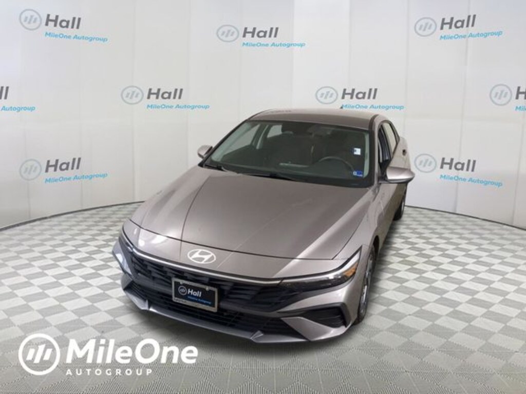 Used 2024 Hyundai Elantra SEL Sedan