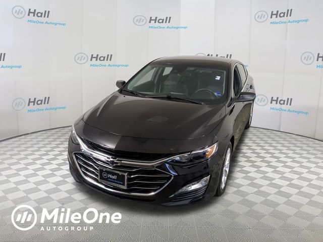 2025 Chevrolet Malibu's photo