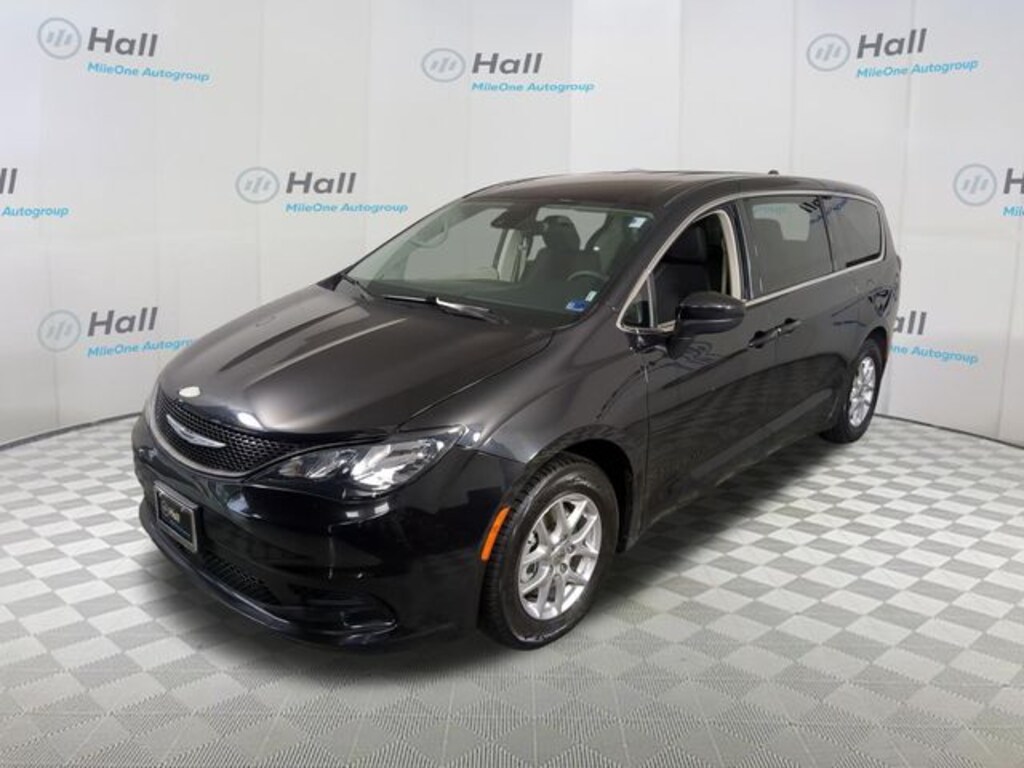 Used 2023 Chrysler Voyager LX Minivan/Van