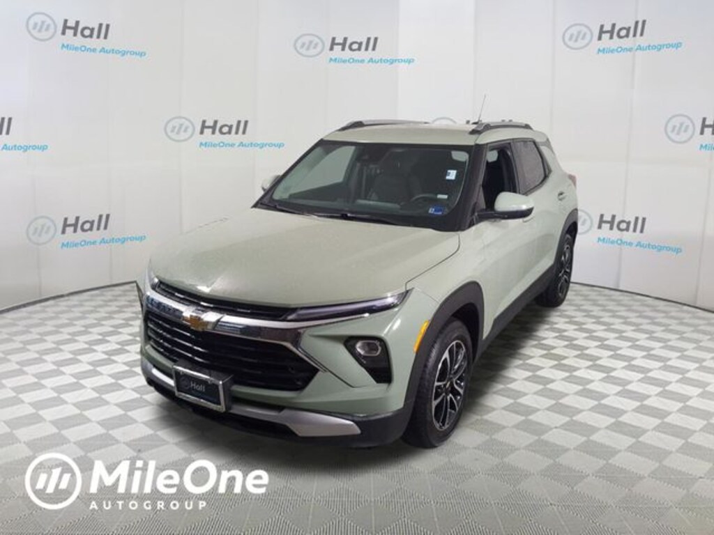 Used 2025 Chevrolet Trailblazer LT SUV