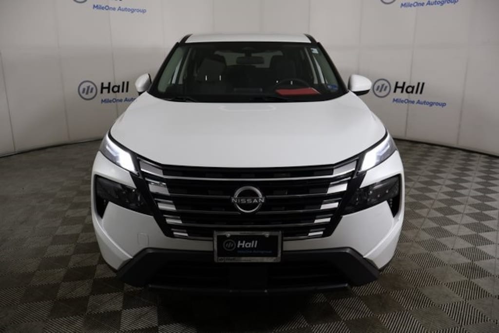 Used 2024 Nissan Rogue SV SUV