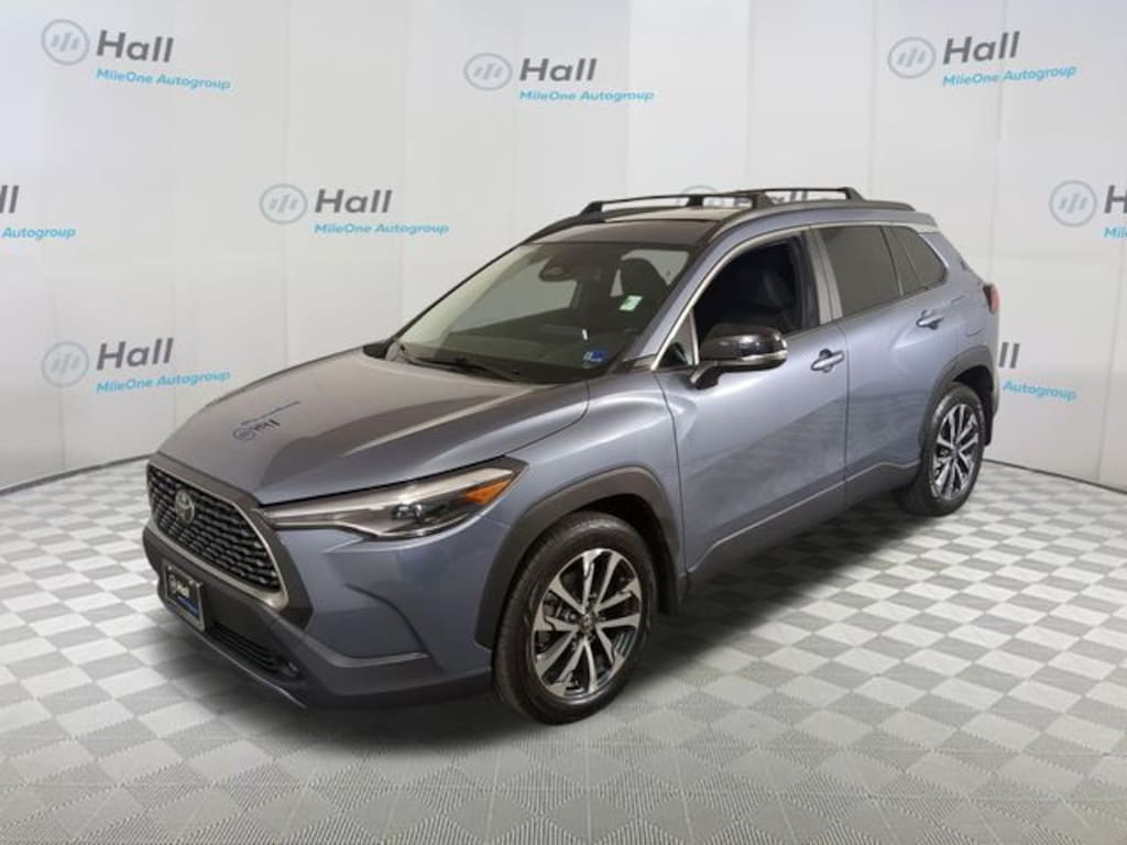 Used 2025 Toyota Corolla Cross XLE SUV