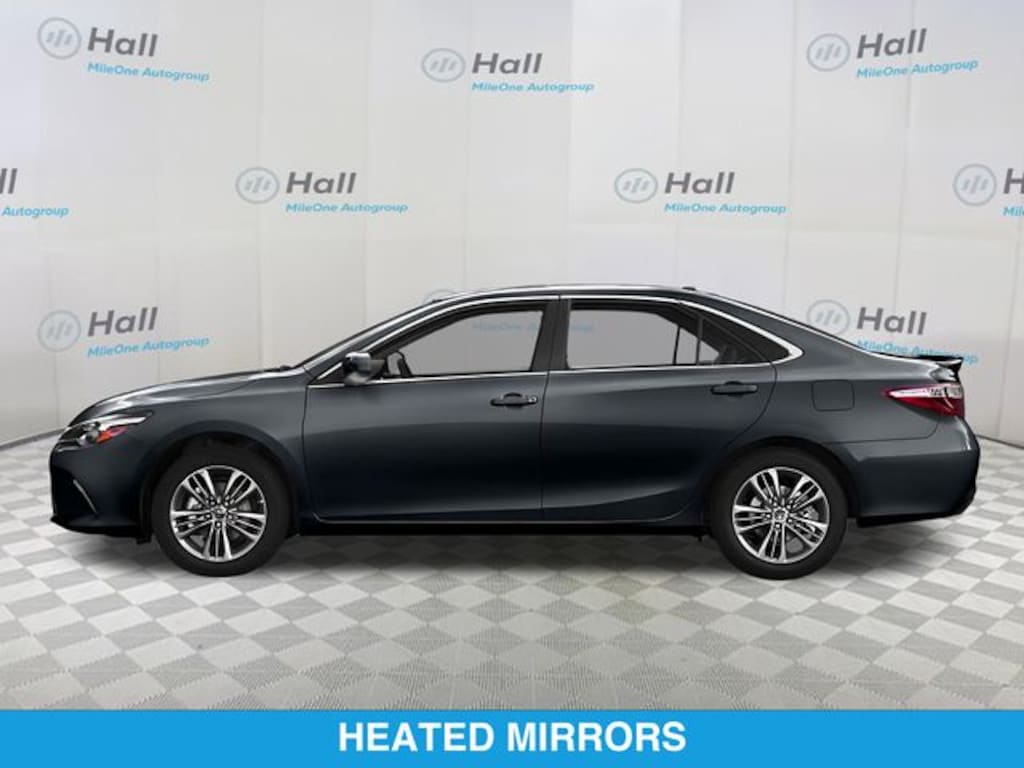 Used 2015 Toyota Camry SE Sedan